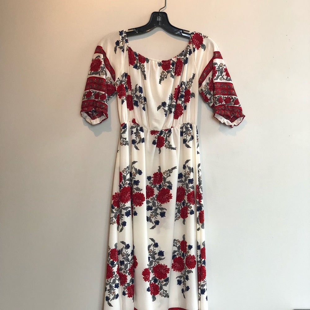 Floral off the shoulder long dress with leg slit!